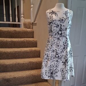 Jessica Howard Black and White Floral Dress